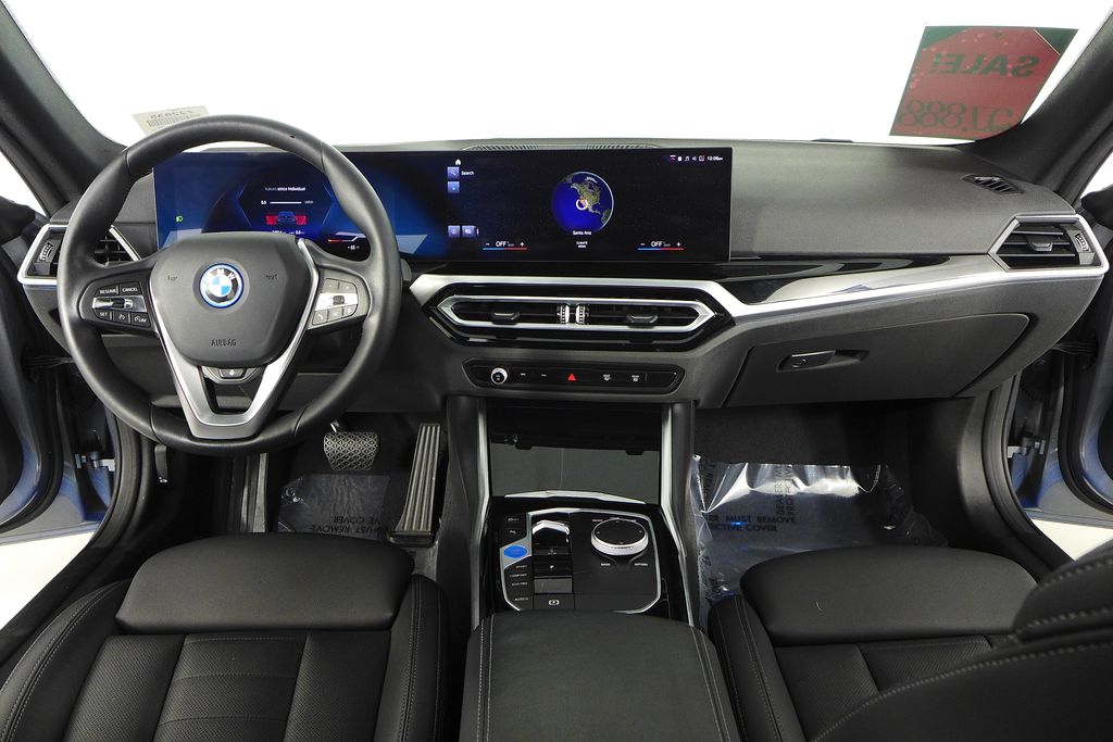 Thumbnail: 2023 BMW i4 - 25