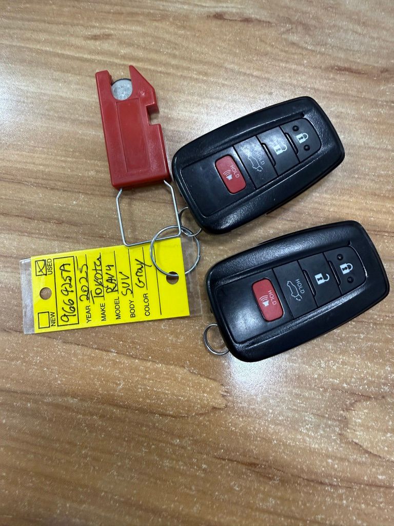 Magnetic Gray 2025 Toyota RAV4 XLE AWD SUV / Crossover All-Wheel Drive 8-Speed Automatic