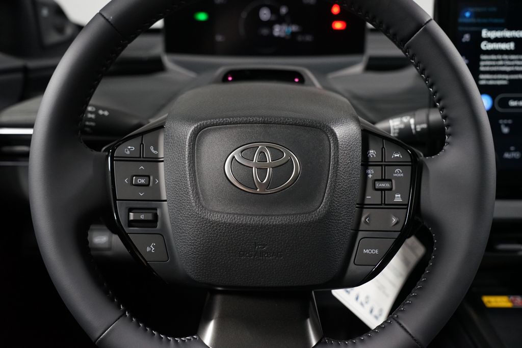 Thumbnail: 2026 Toyota C-HR - 13