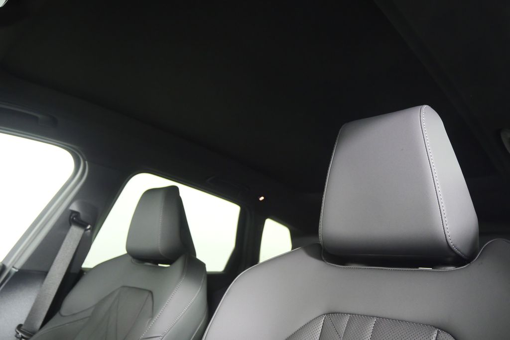 Thumbnail: 2026 BMW X3 - 12