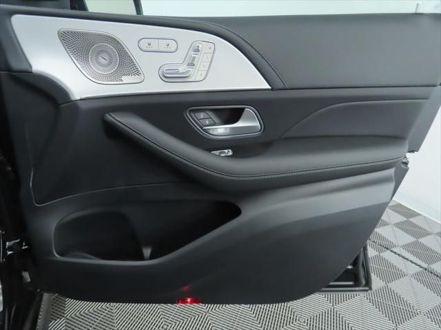 Thumbnail: 2025 Mercedes-Benz GLE - 26