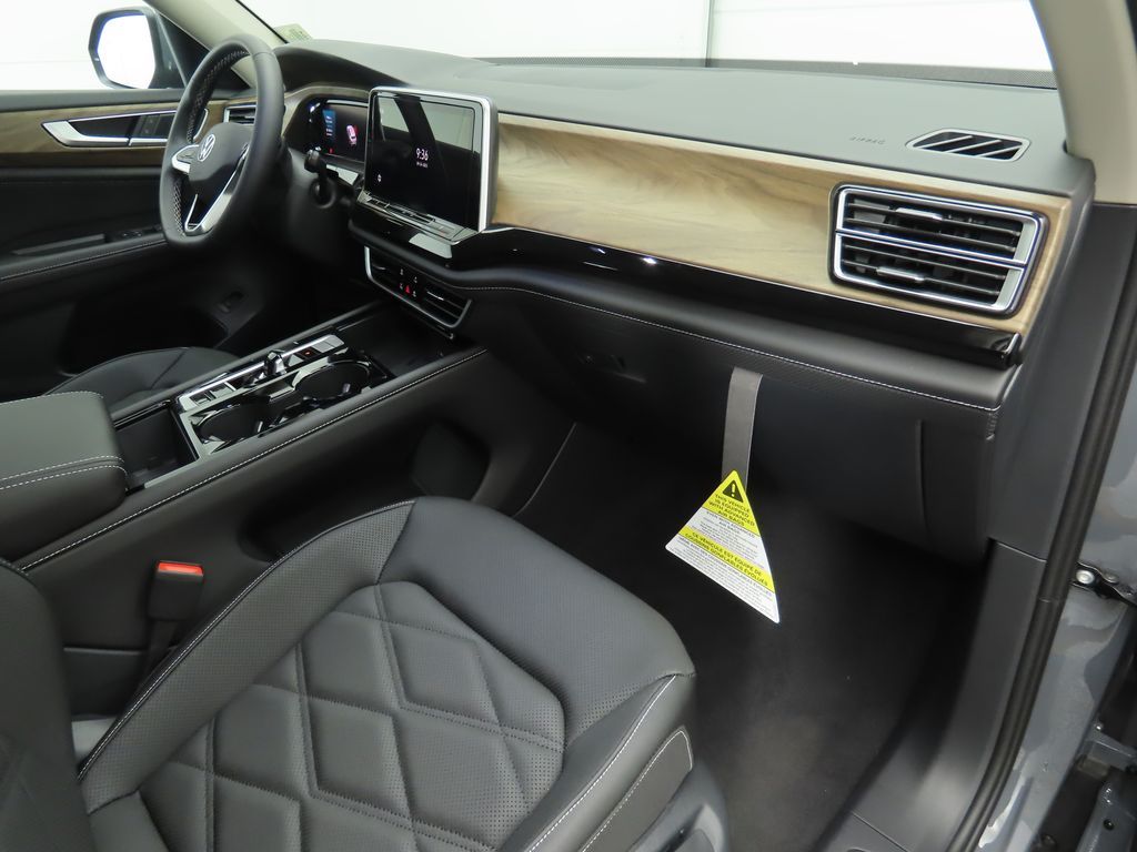 Thumbnail: 2026 Volkswagen Atlas - 17