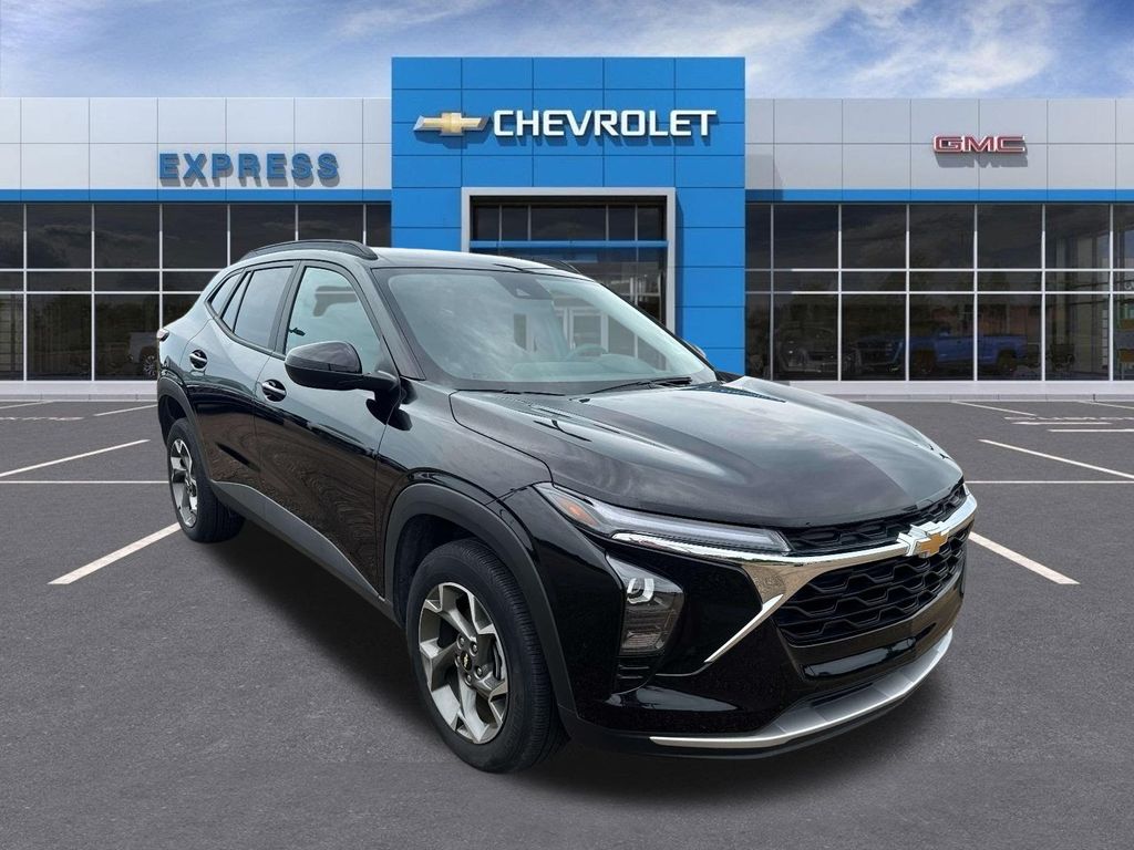 Mosaic Black Metallic 2025 Chevrolet Trax SUV / Crossover Front-Wheel Drive 6-Speed Automatic