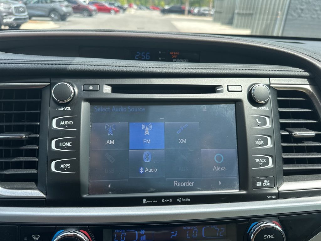 2019 Predawn Gray Mica Toyota Highlander XLE FWD SUV