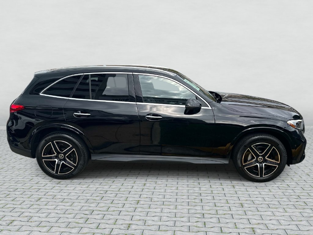 Thumbnail: 2026 Mercedes-Benz GLC - 4