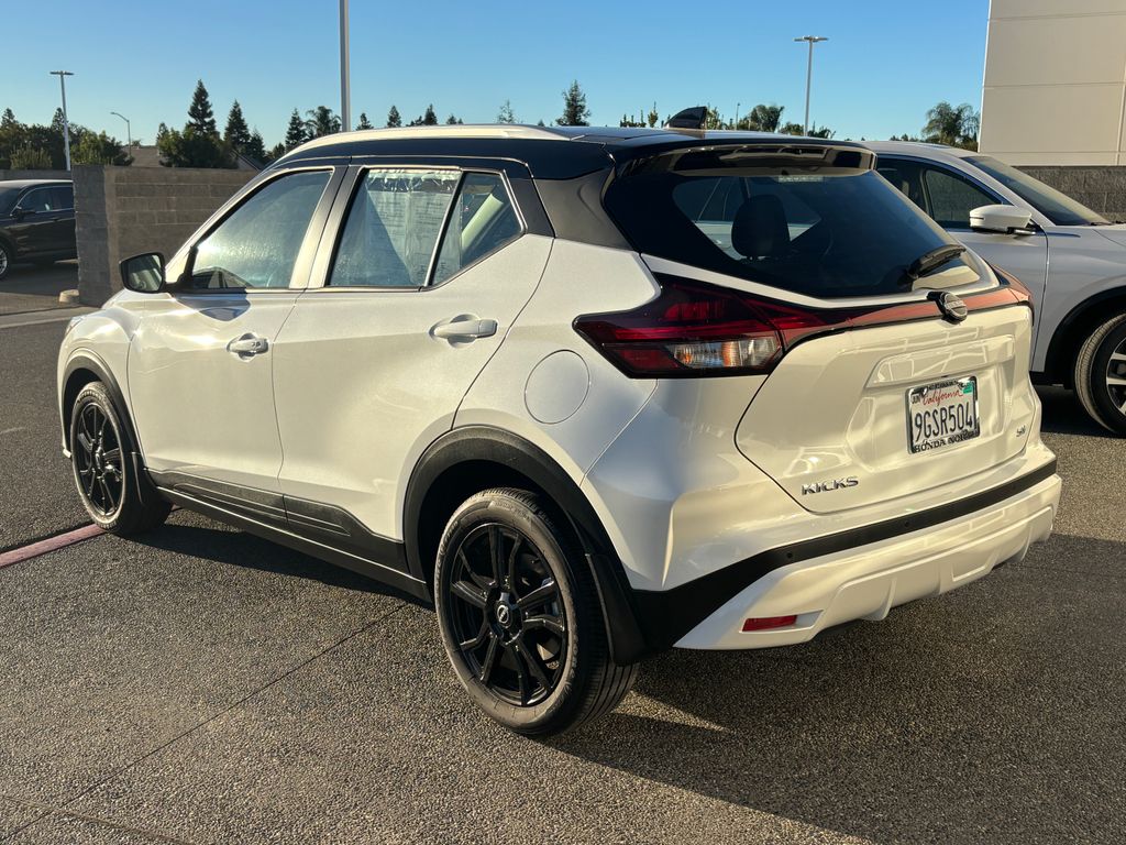 Thumbnail: 2023 Nissan Kicks - 7
