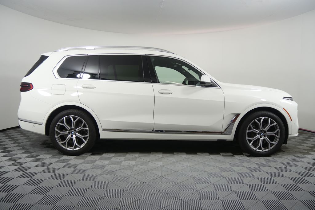 Thumbnail: 2025 BMW X7 - 2