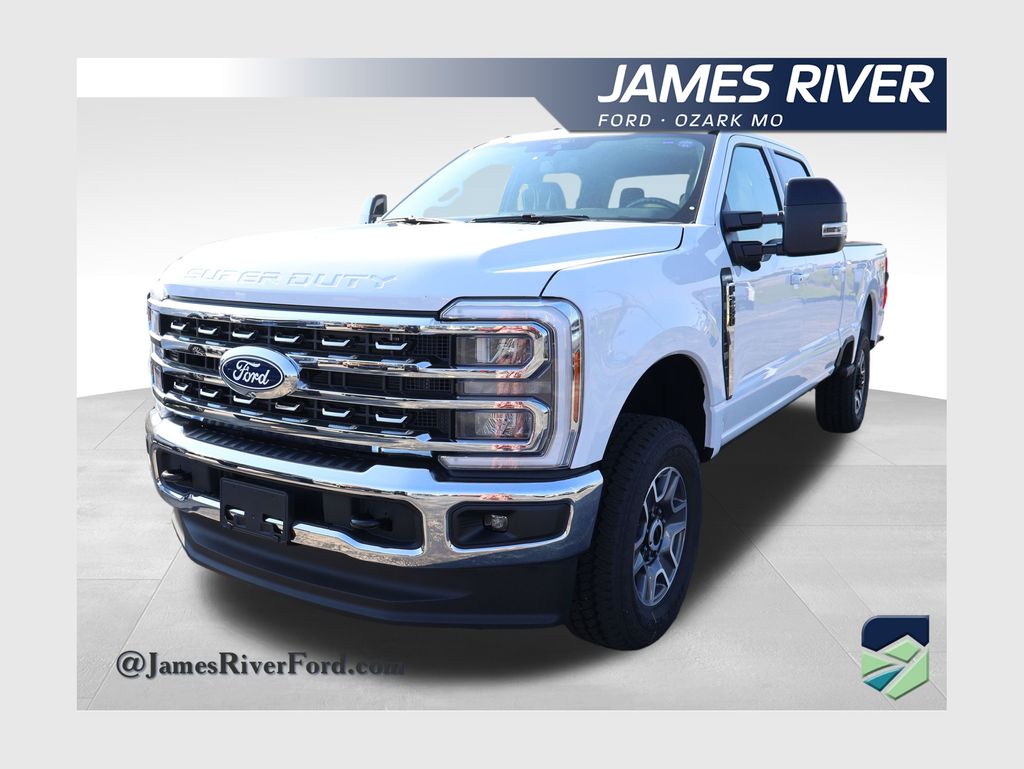 Oxford White 2027 Ford F-250 Super Duty Pickup Truck Four-Wheel Drive Automatic