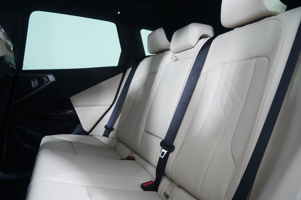 Thumbnail: 2026 BMW X3 - 14