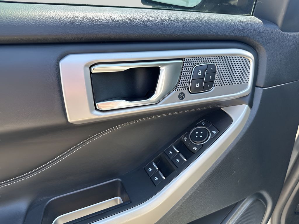 Used Car 2021 Ford Explorer  Limited For Sale Under $25,000 In Austin, Texas