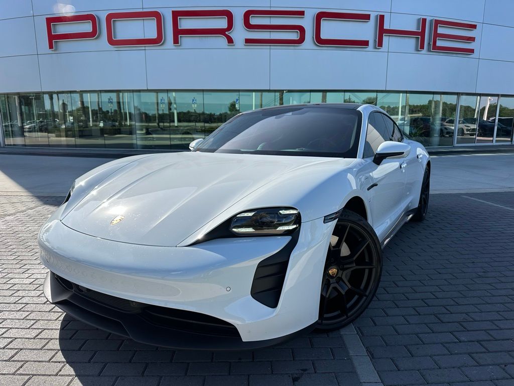 Thumbnail: 2022 Porsche Taycan - 1