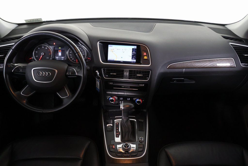 Thumbnail: 2016 Audi Q5 - 8