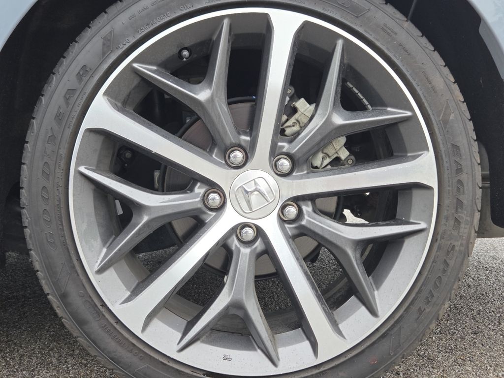 Used 2023 Black Honda Touring image 15