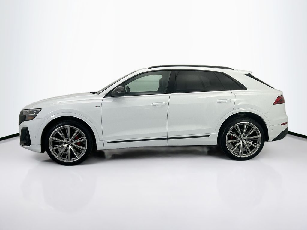 Thumbnail: 2026 Audi Q8 - 8