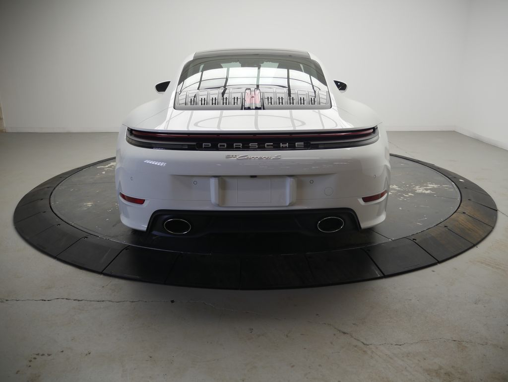 Thumbnail: 2026 Porsche 911 - 6