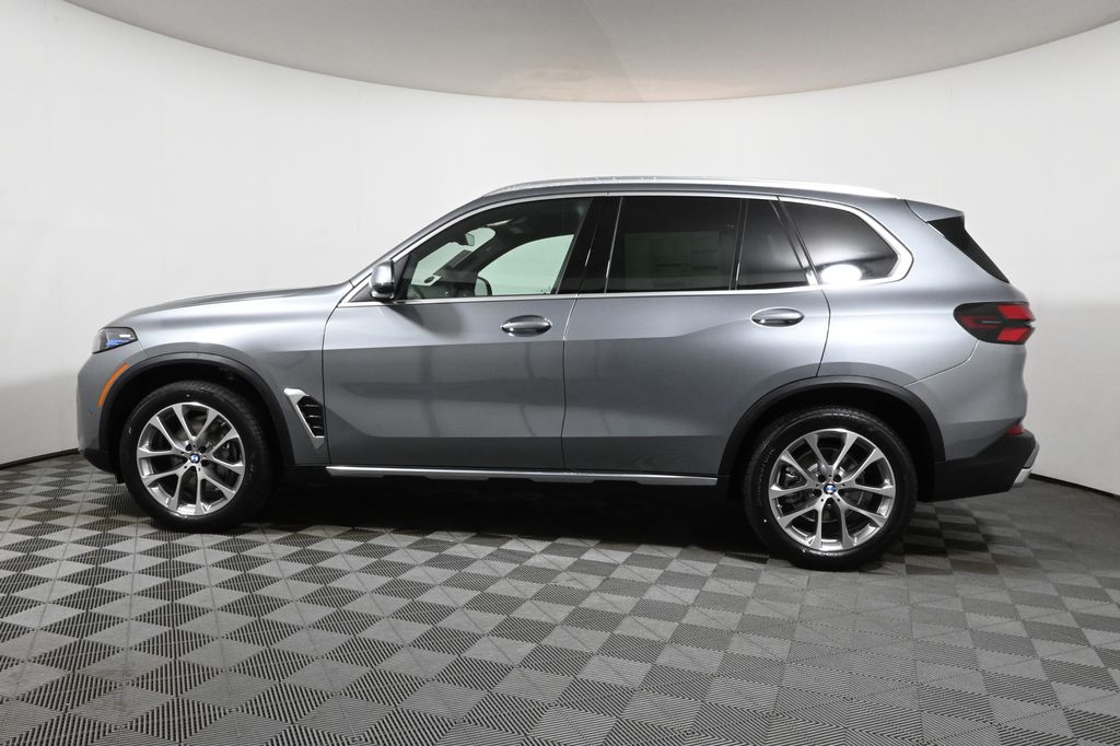 Thumbnail: 2026 BMW X5 - 2