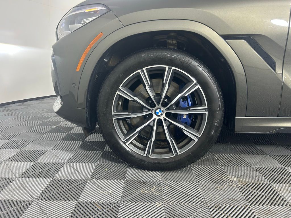2022 BMW X6 M50i 9