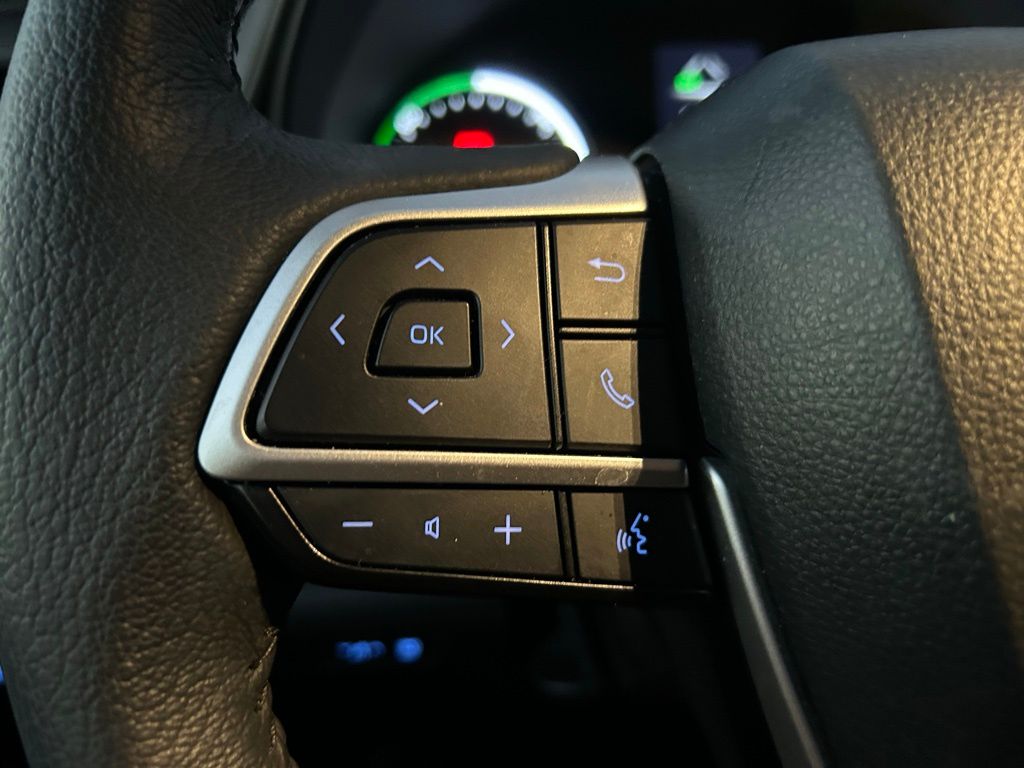 Thumbnail: 2024 Toyota Sienna - 21