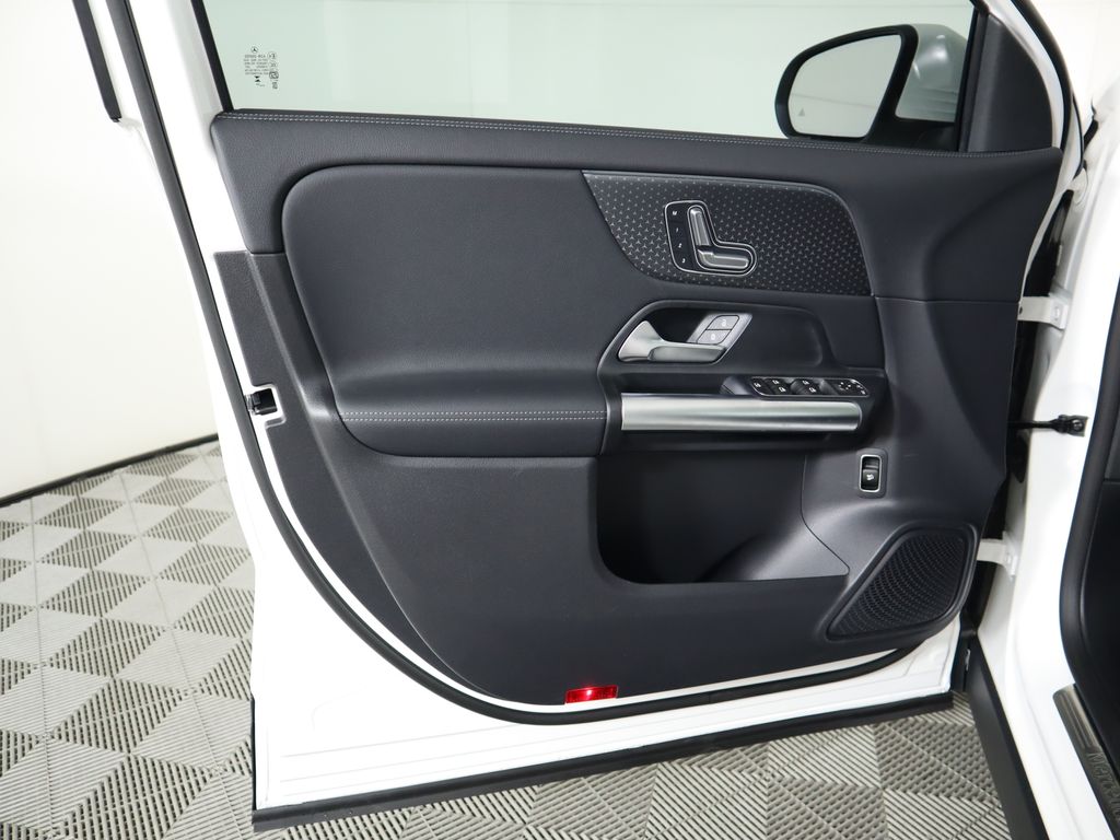 2025 Mercedes-Benz GLA 250 24