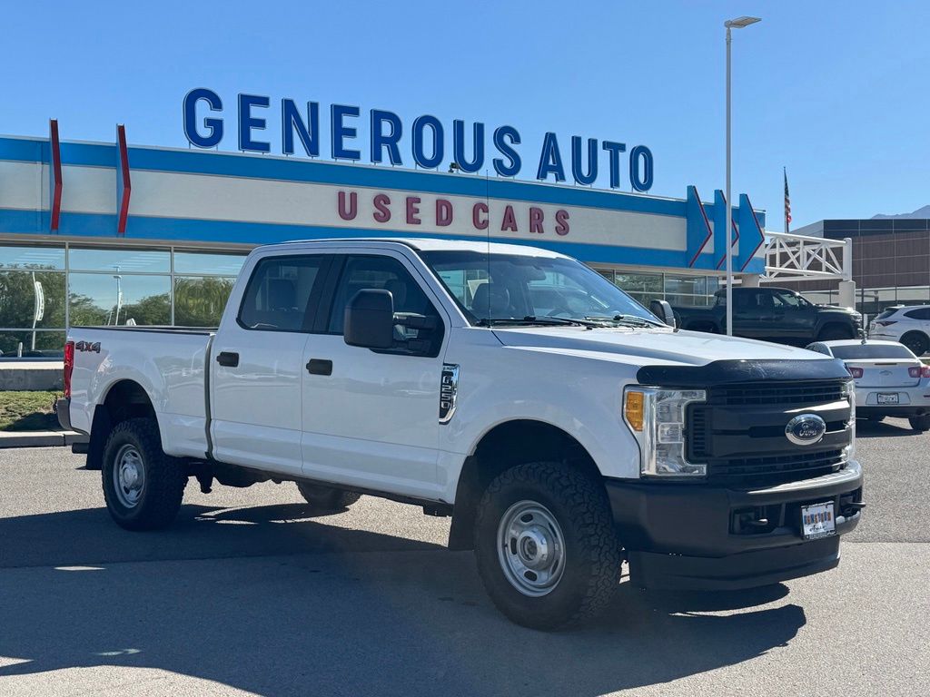 White 2017 Ford F-250 Super Duty Pickup Truck Four-Wheel Drive 6-Speed Automatic