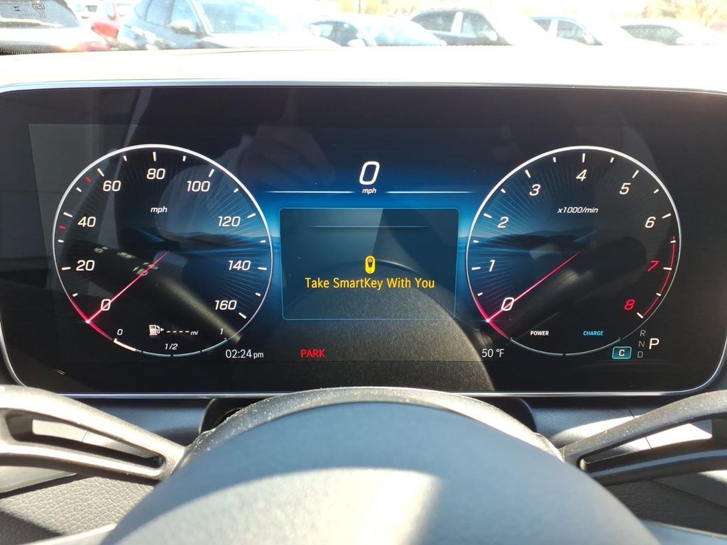 New 2026 White Mercedes-Benz GLC 300 image 18