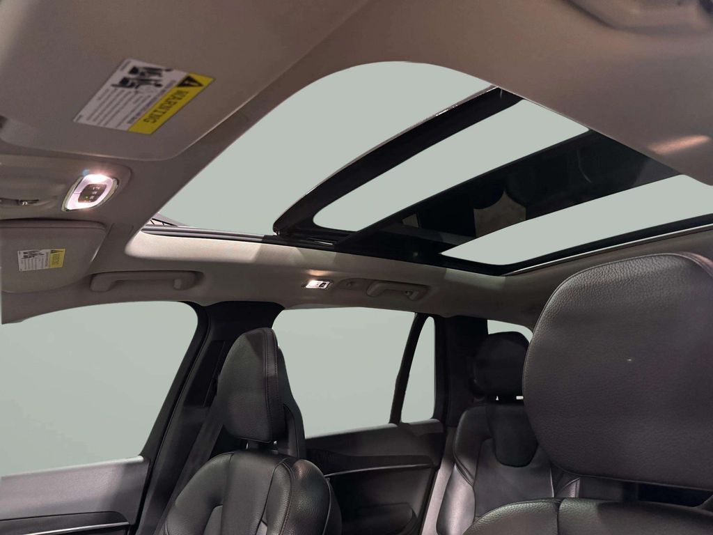 Used 2020 Osmium Gray Metallic Volvo T6 Momentum image 13