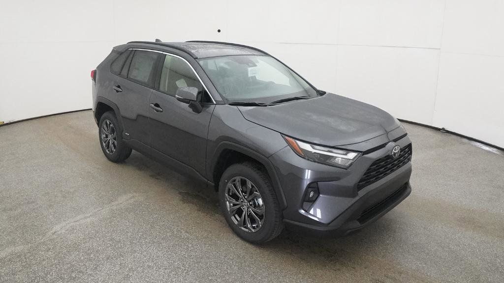 Thumbnail: 2025 Toyota RAV4 - 27