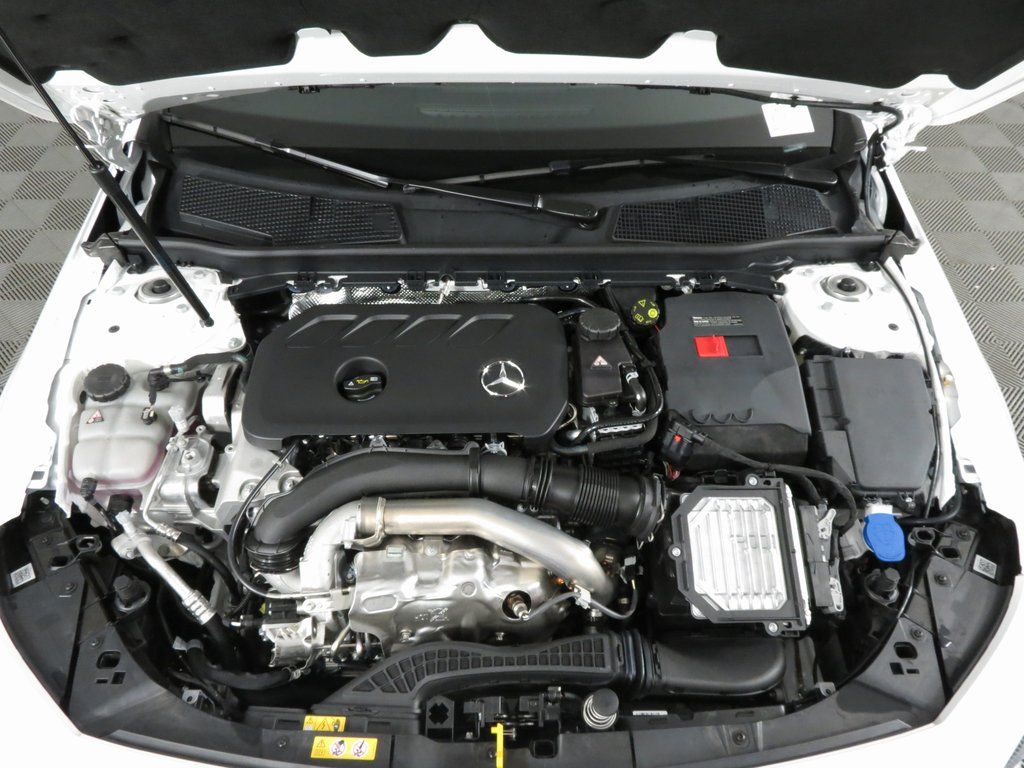 2025 Mercedes-Benz CLA 250 9