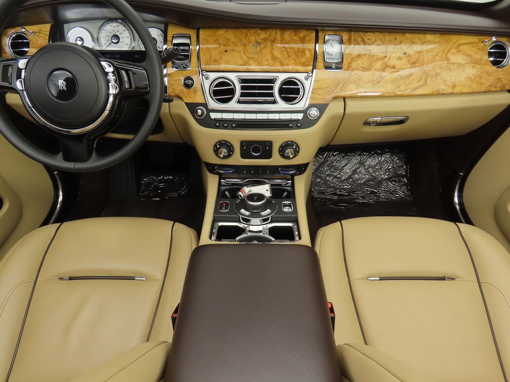 2017 Rolls-Royce Dawn  21