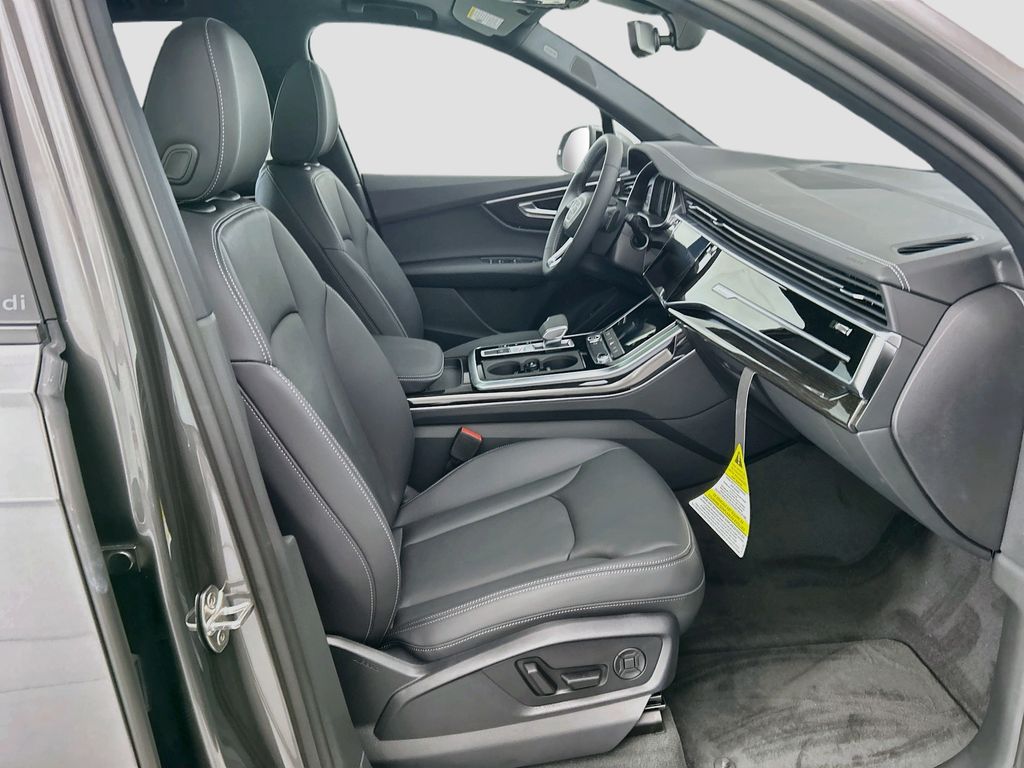 Thumbnail: 2026 Audi Q7 - 19