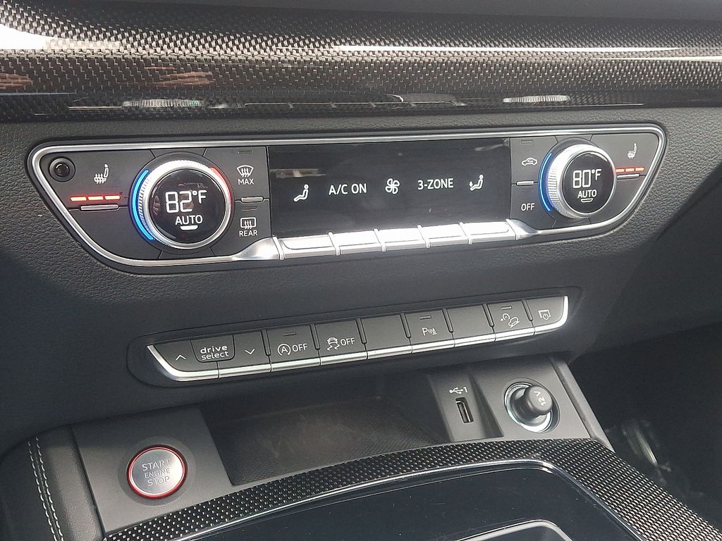 Thumbnail: 2023 Audi SQ5 - 16