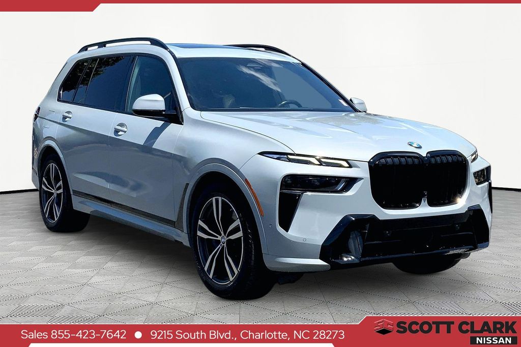 2023 BMW X7 xDrive40i