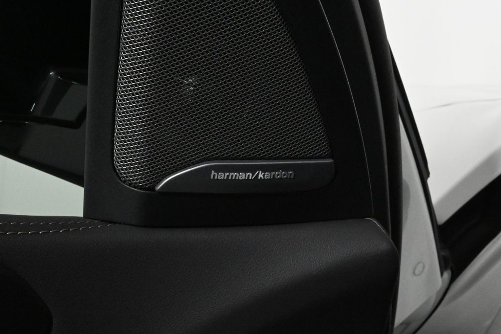 Thumbnail: 2026 BMW X5 - 30