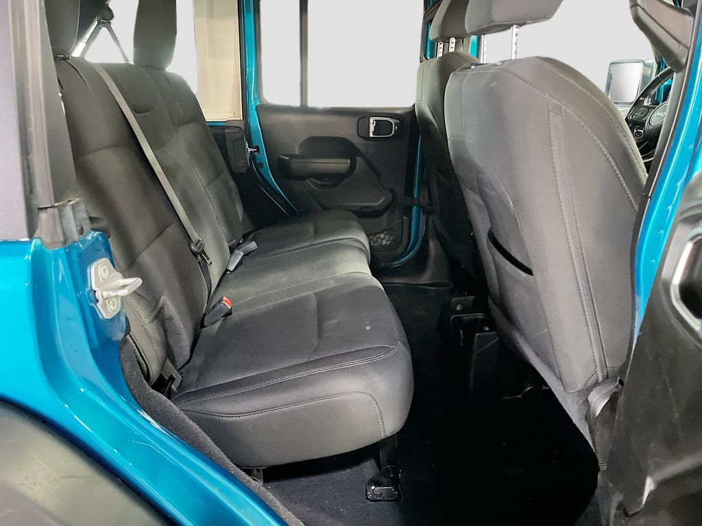 Used 2020 Bikini Pearlcoat Jeep Unlimited Sport S image 25