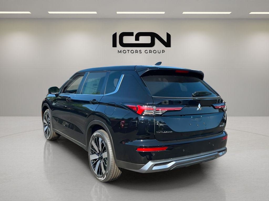 New 2026 Mitsubishi Outlander PHEV SUV