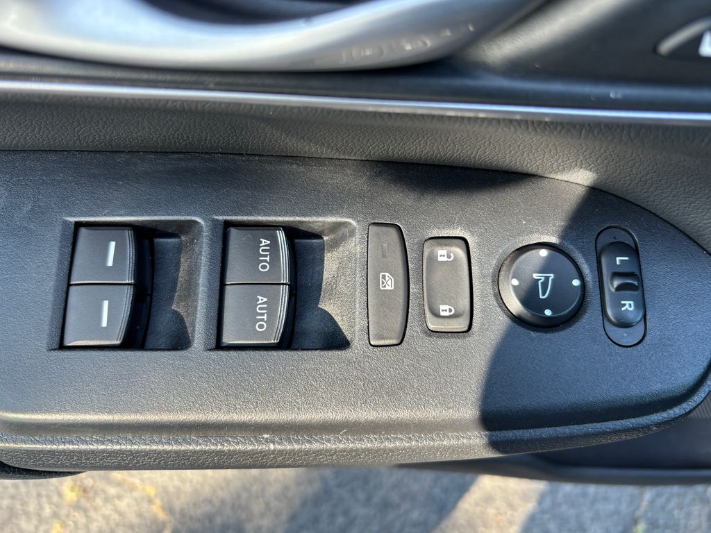 Thumbnail: 2021 Honda CR-V - 28