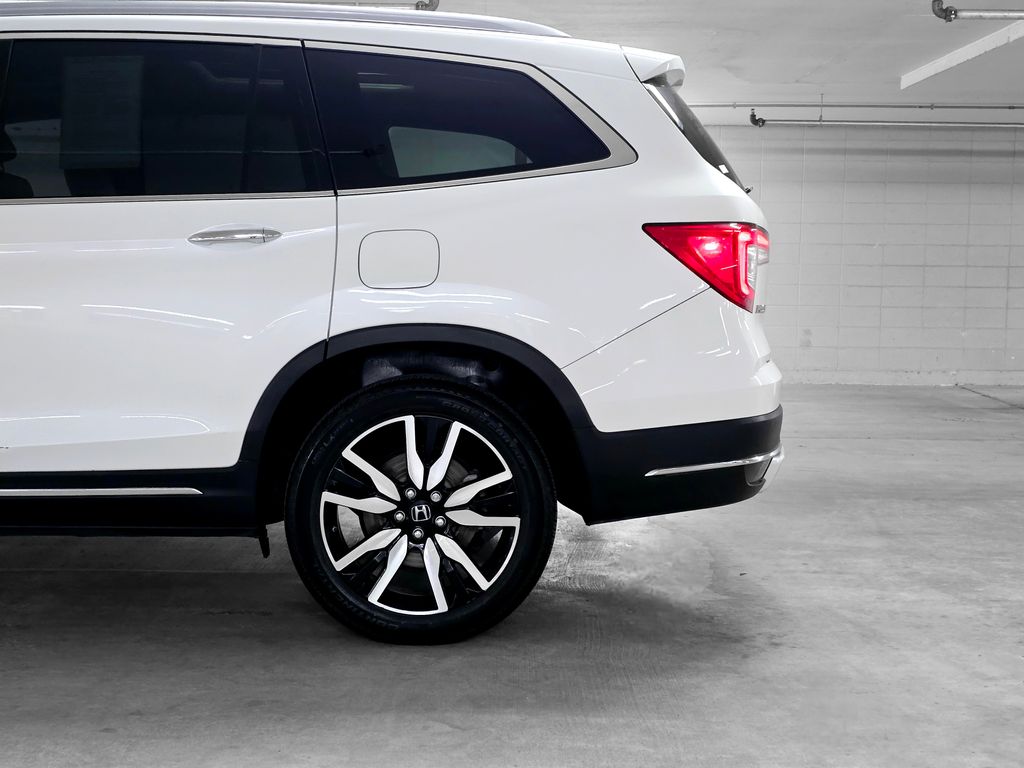 2022 Honda Pilot Elite 17