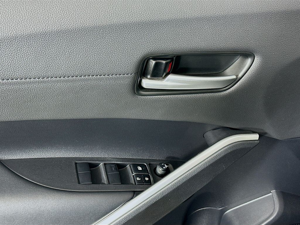 Thumbnail: 2024 Toyota Corolla Cross - 17