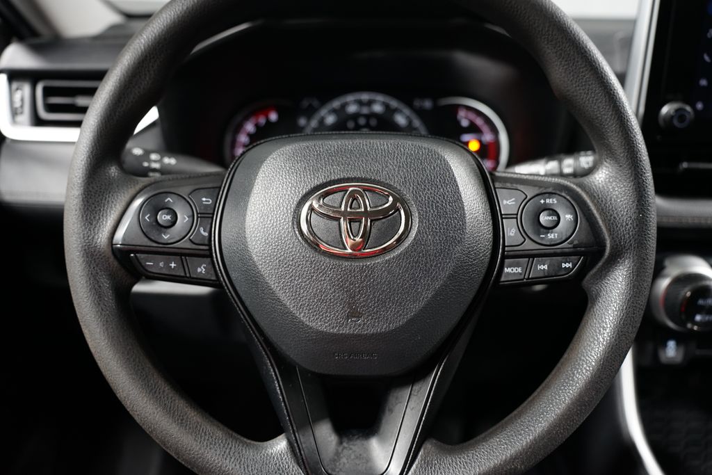 2023 Toyota RAV4 XLE 12