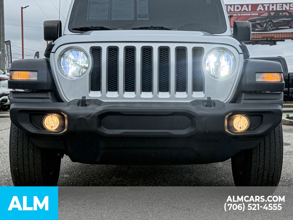 Used 2023 Silver Jeep Sport S image 6