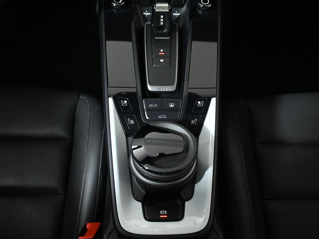 Thumbnail: 2024 Porsche 911 - 25