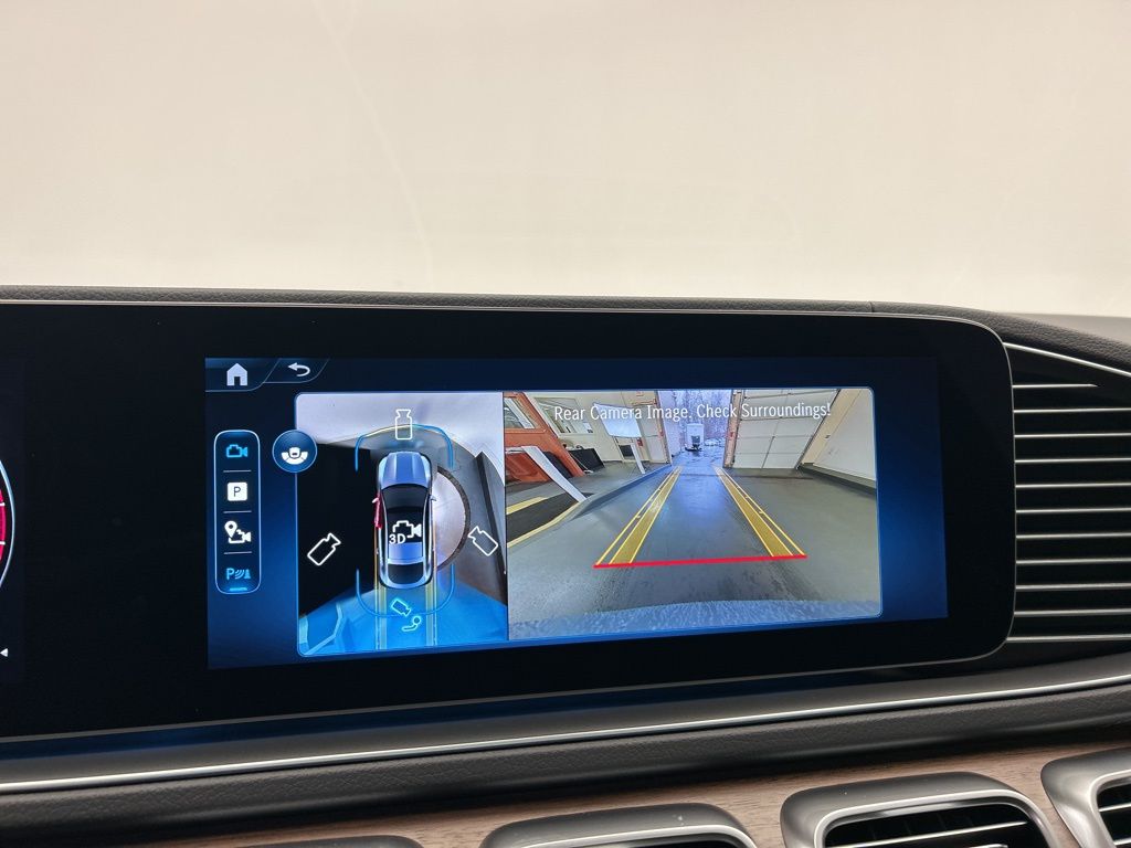 Thumbnail: 2026 Mercedes-Benz GLE - 18