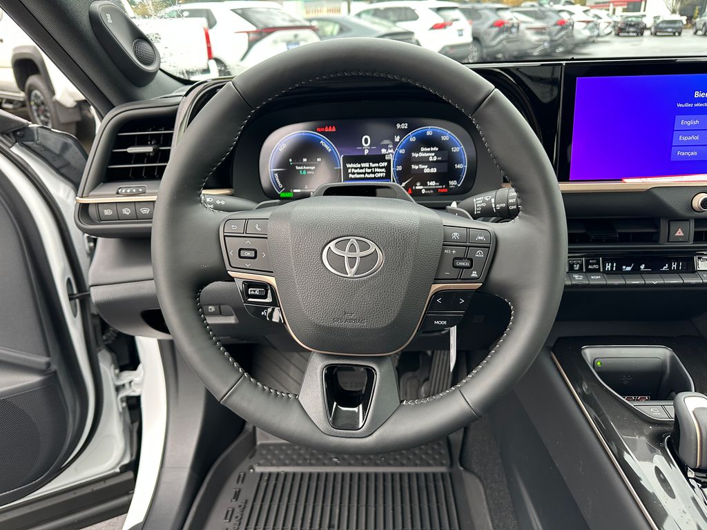 2025 Toyota Crown Signia Limited