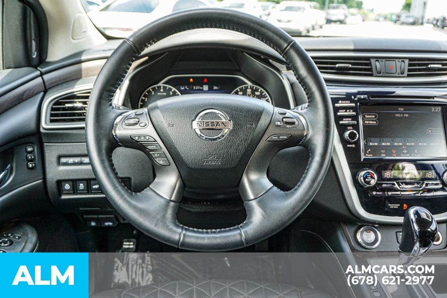 Used 2020 White Nissan Platinum image 29
