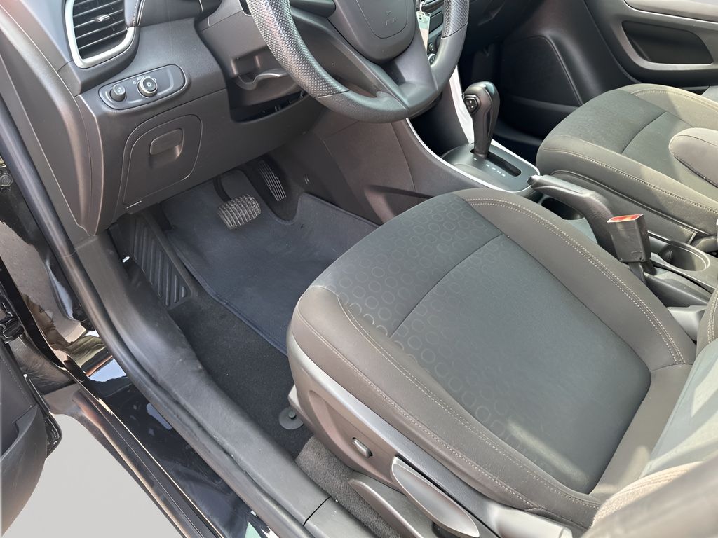 Used Car 2020 Chevrolet Trax  Ls For Sale Under $15,000 In Austin, Texas