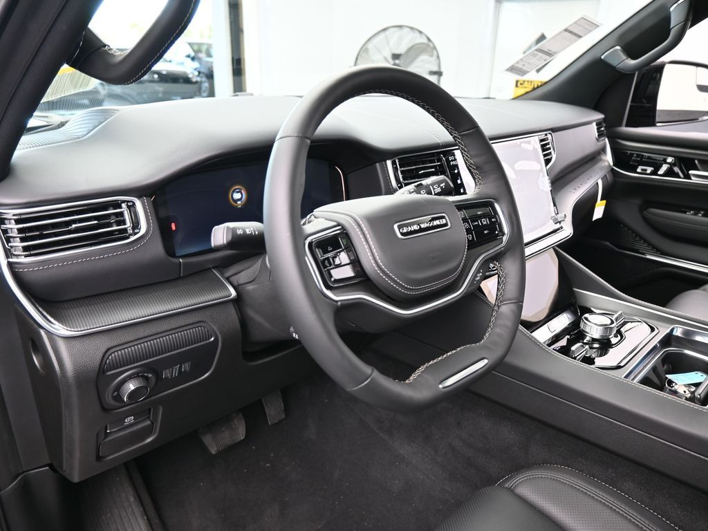 New 2026 High Gloss Black Jeep Summit Obsidian image 10