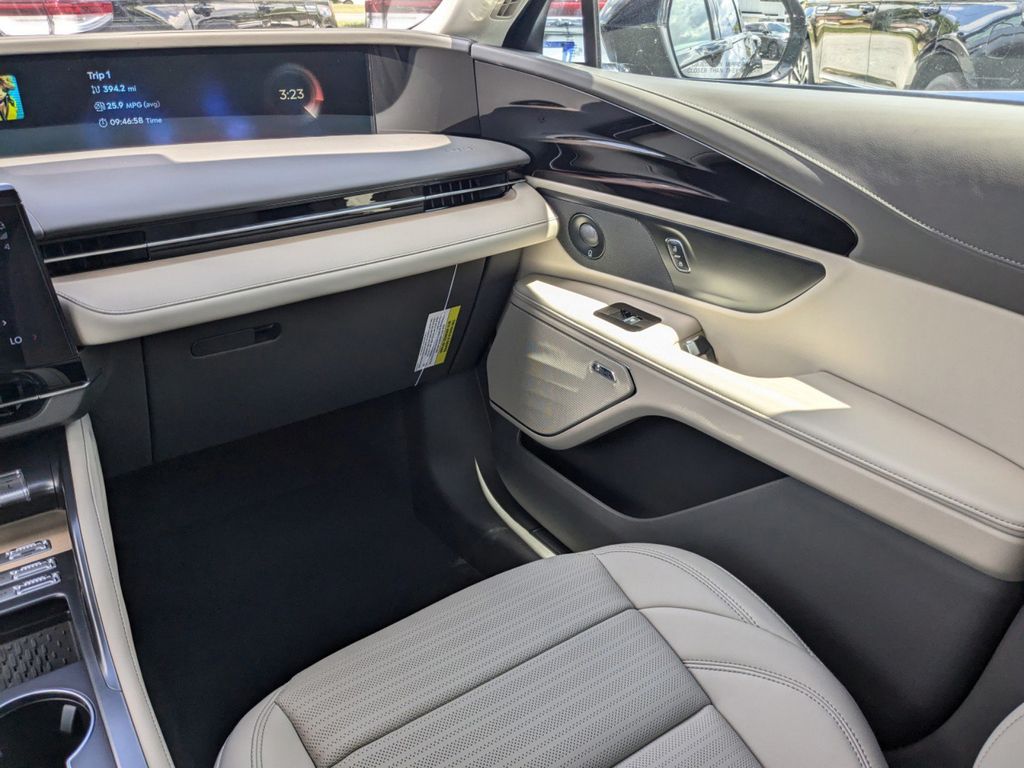 2025 Lincoln Nautilus Reserve