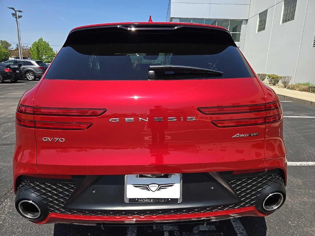 2025 Genesis GV70 Sport Prestige 7