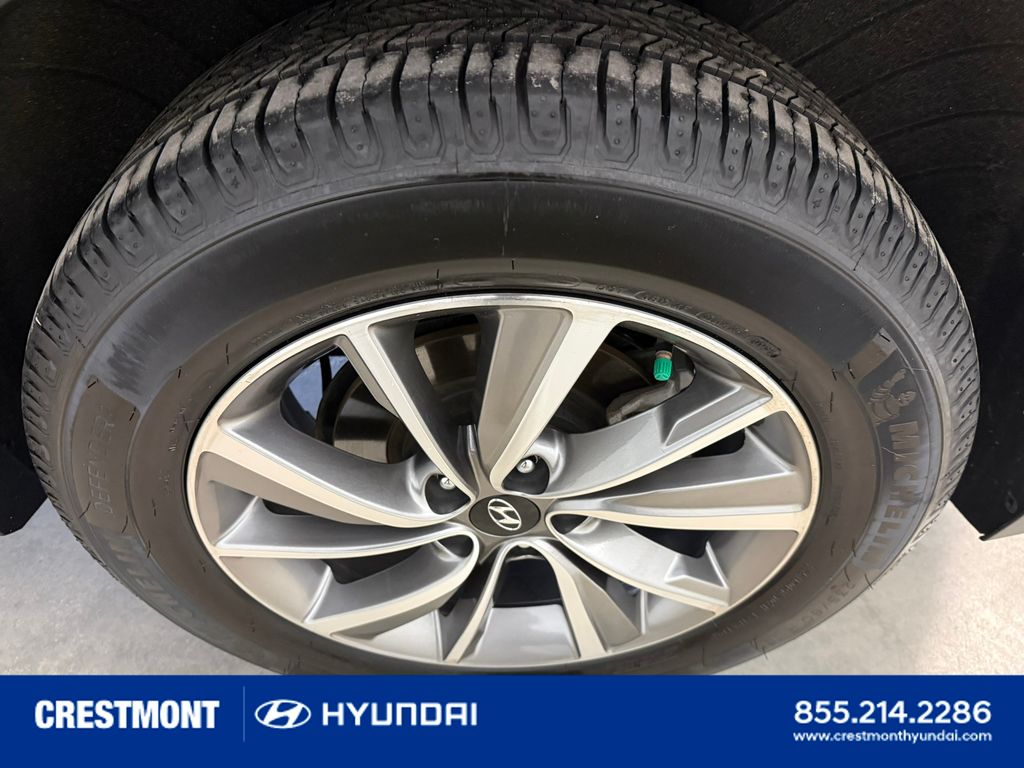 used 2020 Hyundai Santa Fe car, priced at $21,114