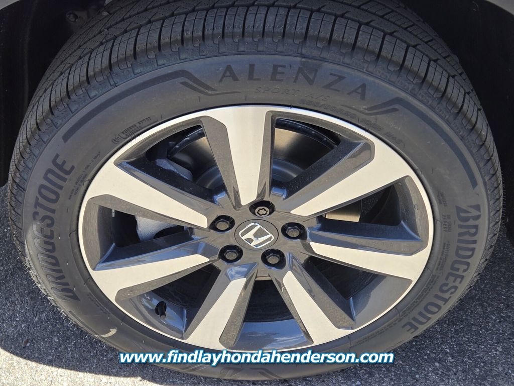 2025 Honda Pilot Touring photo